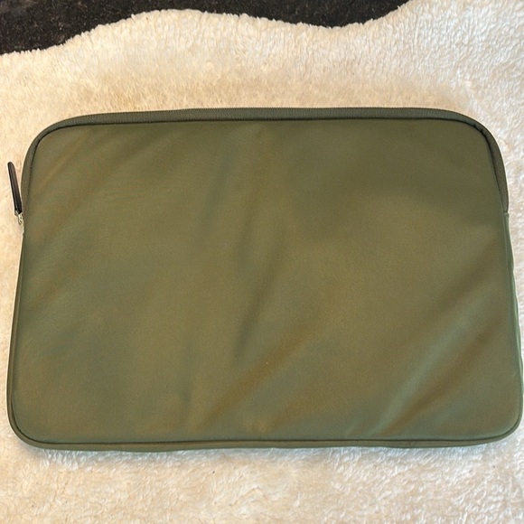 New,Kate spade laptop sleeve - Picture 2 of 8